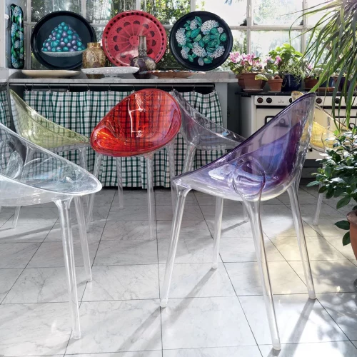 svg+xml;charset=utf em Cadeira Mr. Impossible - Kartell Cadeira Mr. Impossible - Kartell